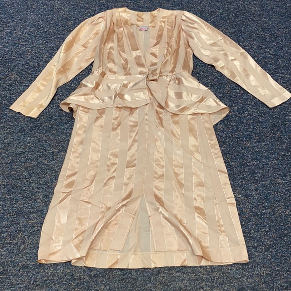 jcpenney Dresses Jc Penny Vintage Champagne Peplum Dress Sz M Poshmark